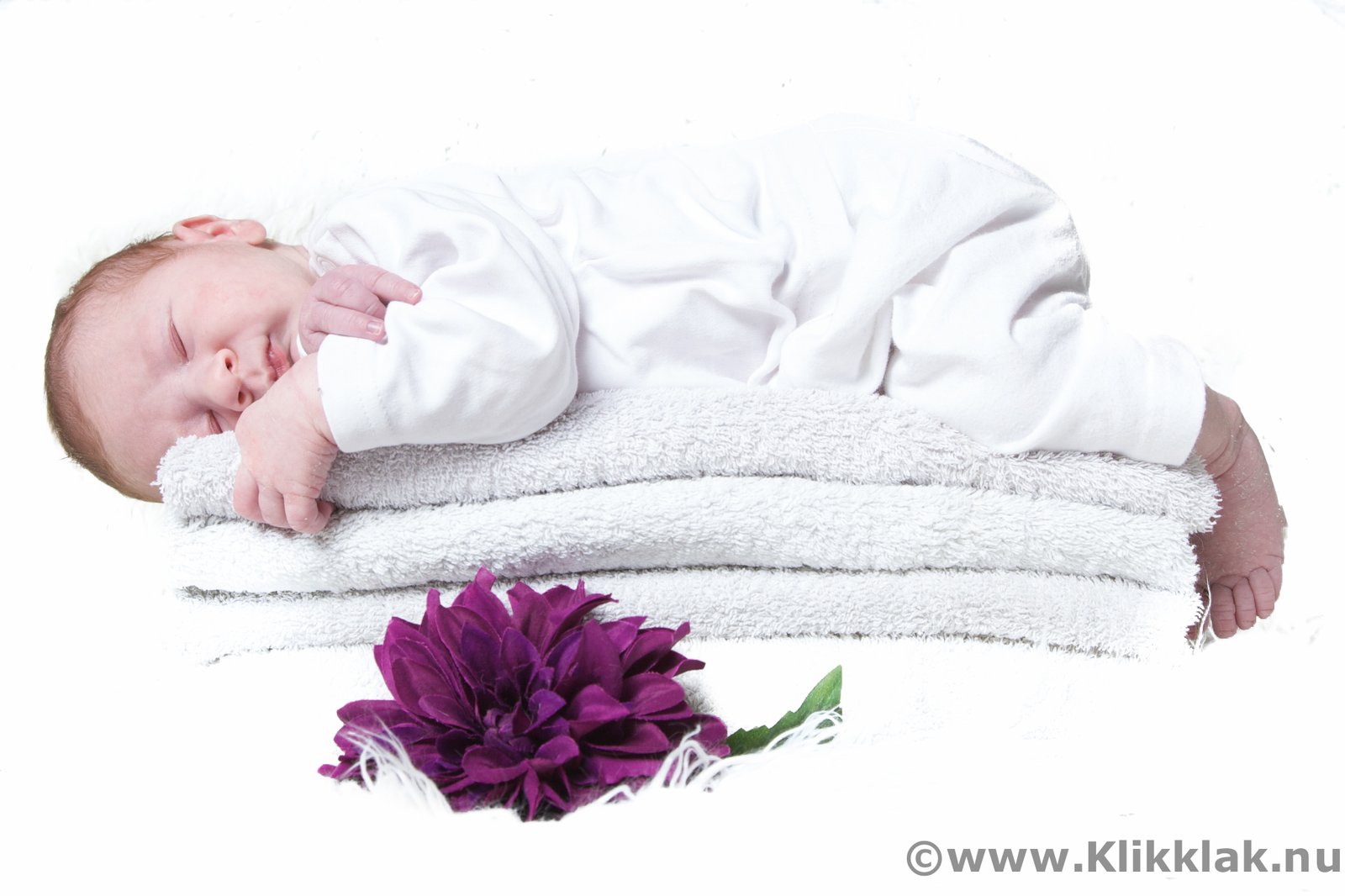 Fotoshoot met baby in de studio, newbornshoot Fotoshoot met baby in de studio, newbornshoot